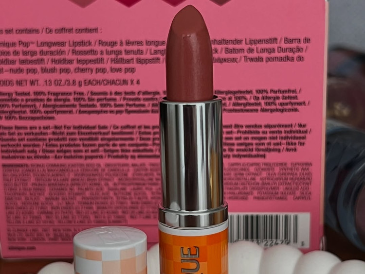 Nude pop